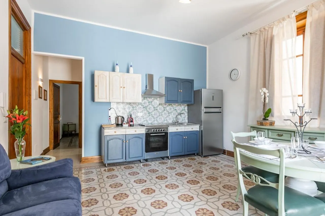 Botanical Gardens And Villa Giulia Lovely Apartments Palermo