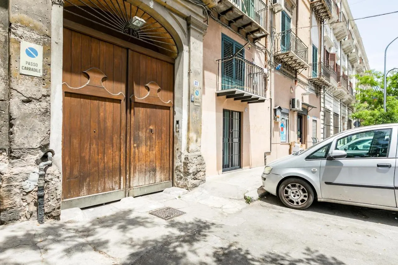 Botanical Gardens And Villa Giulia Lovely Apartments Palermo Italy